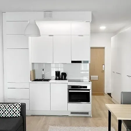 Cozy Near Center 아파트 *