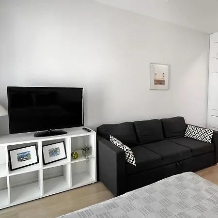 Cozy Near Center Lägenhet